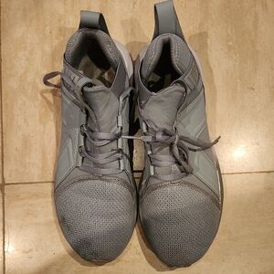 Puma Gray Athletic Shoes Minimalist Design
